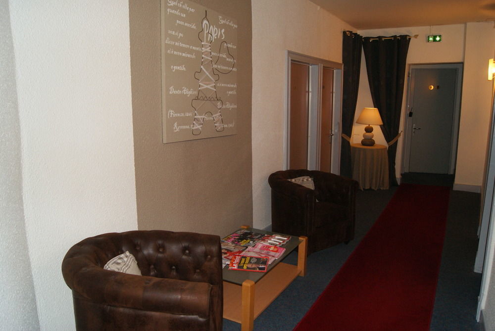 Contact Hotel Les Platanes Villeneuve Sur Lot Centre Екстериор снимка